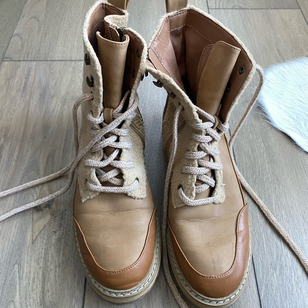 Target Multi Color/Fabric Hiking Fashion Boots | Size 8.5 - Picture 2 of 6